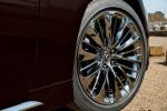 Lexus LS500h AWD 2017 года (NA)